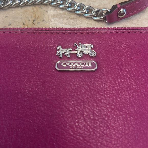 Madison leather chain wristlet - Picture 2 of 5